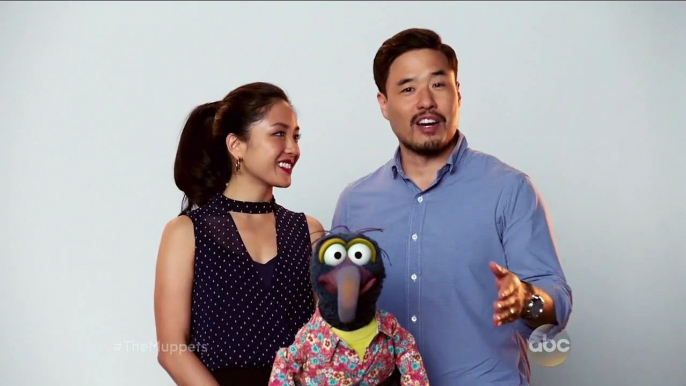 The Muppets - TEASER VO "Gonzo et le casting de Fresh Off The Boat"