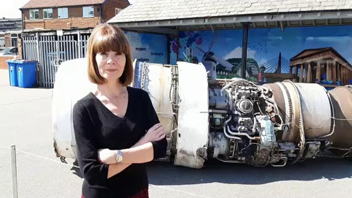 Sunderland Echo News - From Chicago to Sunderland – children “amazed” as Boeing 747 engine sculptures land in their school playground