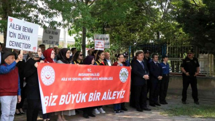 Aile Haftası'nda "Biz büyük bir aileyiz" yürüyüşü