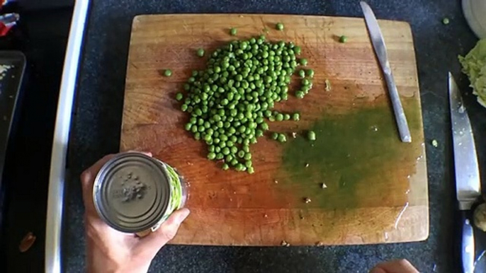 Crispy Ramen Salad - You Suck at Cooking (episode 21)(480P)
