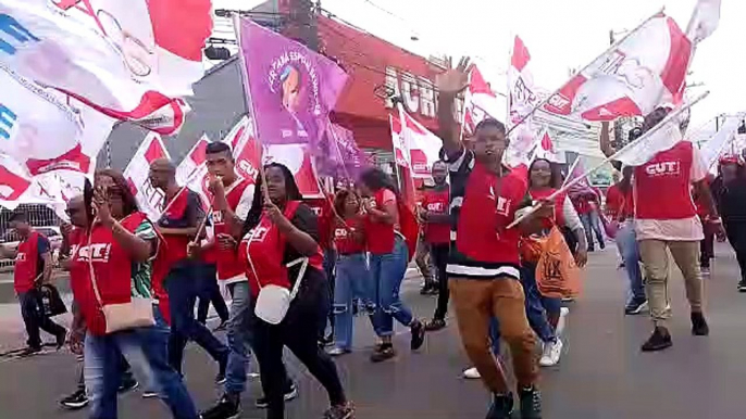 Comerciários fazem protesto pelas ruas de Vitória