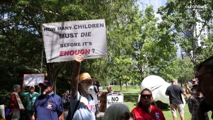 Tiroteio no Texas reacende debate sobre lei das armas nos EUA