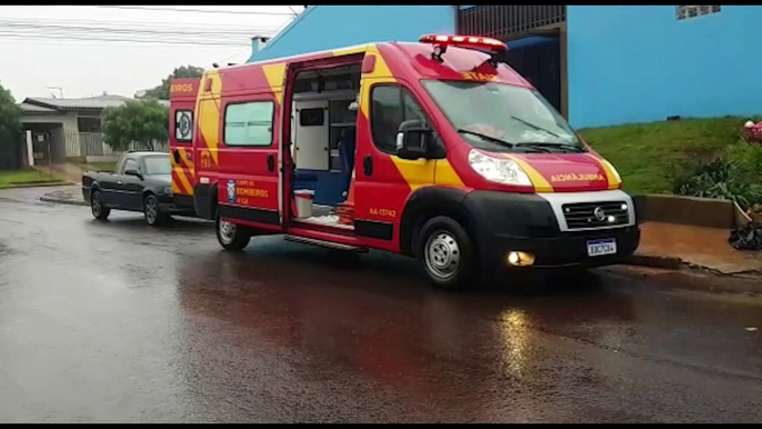 Idoso é socorrido pelo Siate após sofrer queda em residência no Bairro Esmeralda