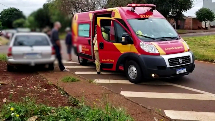 Mulher fica abalada após acidente no Santa Cruz e é atendida pelo Siate