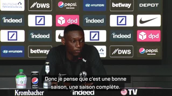 Francfort - Kolo Muani affiche ses ambitions : “Devenir meilleur buteur la saison prochaine”