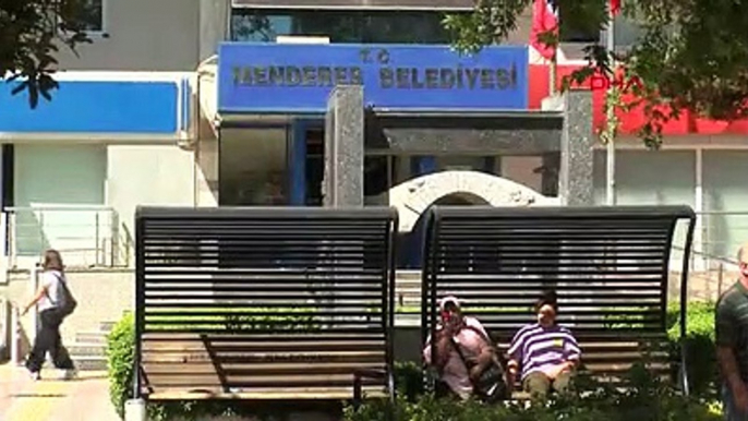 Menderes Belediye Başkanı gözaltına alındı