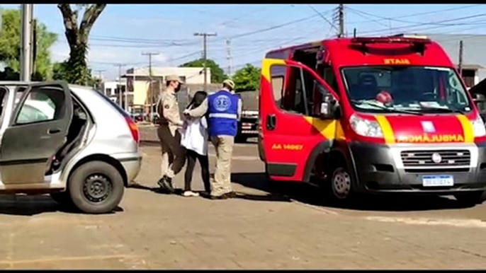 Bombeiros atendem vítima de acidente no Bairro Interlagos, em Cascavel