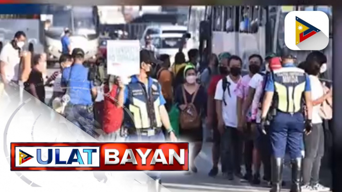 Bilang ng mga bumabiyaheng bus, nabawasan dahil sa taas ng presyo ng krudo ayon sa transport operators; MMDA, nagbigay ng libreng sakay para sa mga pasahero sa Commonwealth Ave.