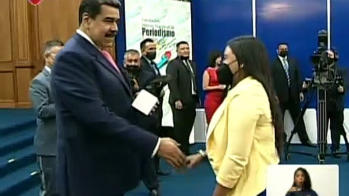 Programa 360° de VTV recibe Premio Nacional de Periodismo "Simón Bolívar"2022 en Televisión