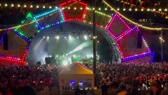 Paul Weller performing A Town Called Malice at Dreamland