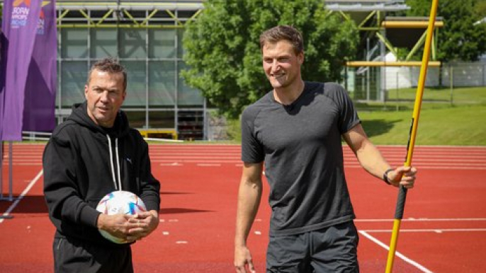 Fußballer gegen Speerwerfer: Hoch und weit mit Lothar Matthäus und Thomas Röhler