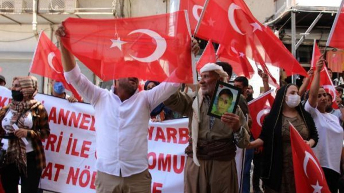 Hakkari haber | 31 HAFTADIR HAKKARİ'DE EVLAT NÖBETİNDEKİ AİLELERDEN 'BİZE KATILIN' ÇAĞRISI