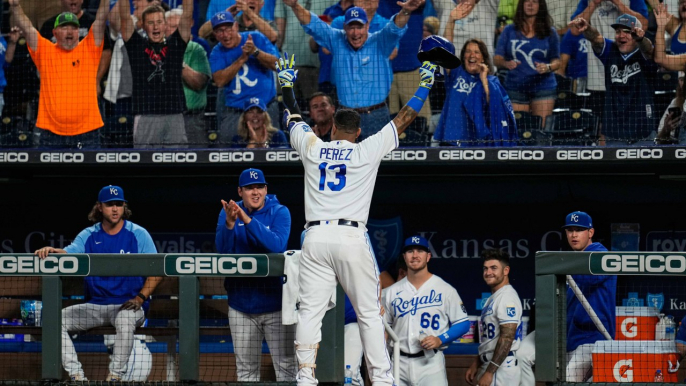 MLB 8/19 Preview: Should You Take The Royals (+1.5) Vs. Rays?