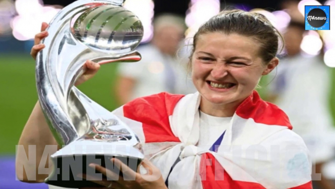 Ellen White Retires aged 33 and Says Goodbye to Football in Emotional Statement after Euros Triumph