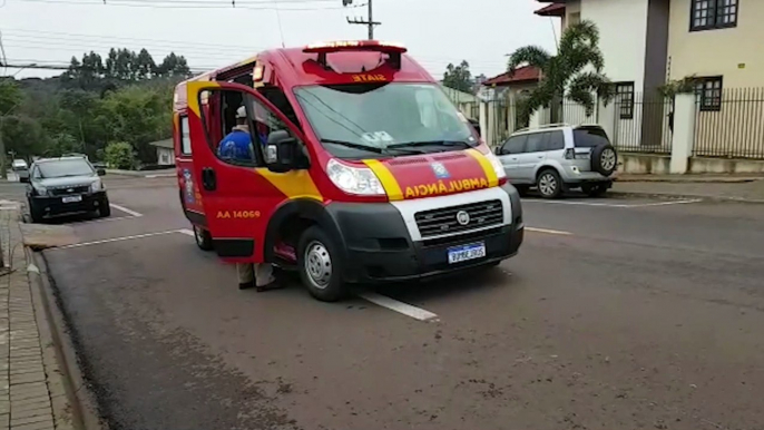 Bombeiros atendem vítima de queda de mesmo nível no Bairro Neva