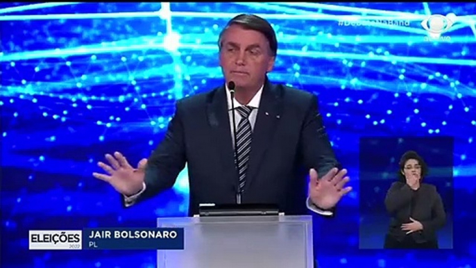 Jair Bolsonaro y su duro mensaje contra Gabriel Boric: "Practicó actos para prender fuego al Metro"