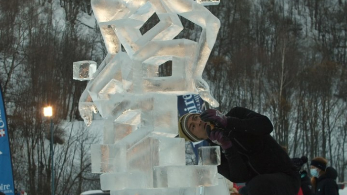 Valloire : depuis 30 ans, les rois de la sculpture sur glace se réunissent en Savoie