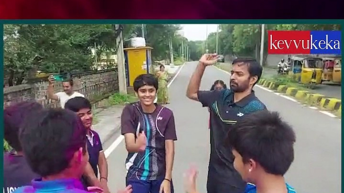 #PullelaGopichand danced with the students in #vinayaka nimarjanam