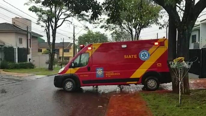 Idoso de 80 anos é socorrido após sofrer queda no Jardim Nova York