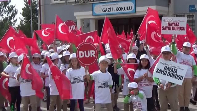 Ankara gündem haberi | Kahramankazan'da "Yayalara öncelik duruşu, hayata saygı duruşu" uygulaması yapıldı