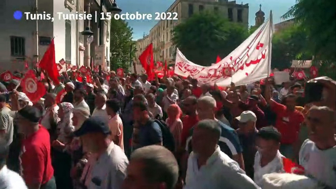 Tunisie: l'opposition manifeste contre Kais Saied et la crise économique