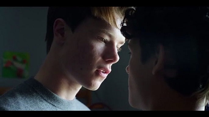 Young Royals || Season 2  || Kiss Scene — Wilhelm and Simon (Edvin Ryding and Omar Rudberg) _ 2x05