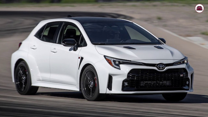 TOYOTA GR COROLLA 2023 - Is a Corolla With 300 HP Still a Corolla