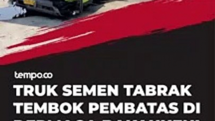 Truk Semen Tabrak Tembok Pembatas di Dermaga Bakauheni Karena Rem Blong