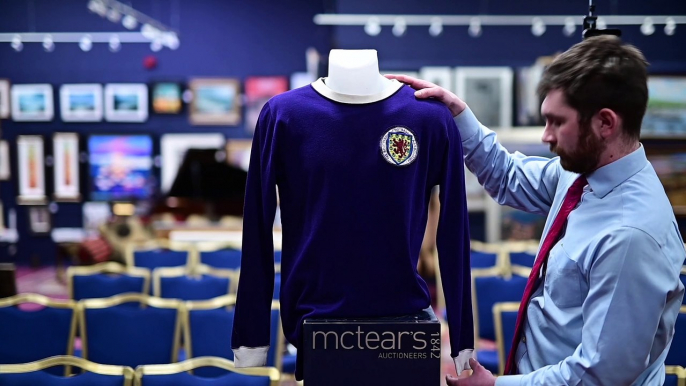 Jim Baxter's iconic 1967 Scotland jersey to go to auction