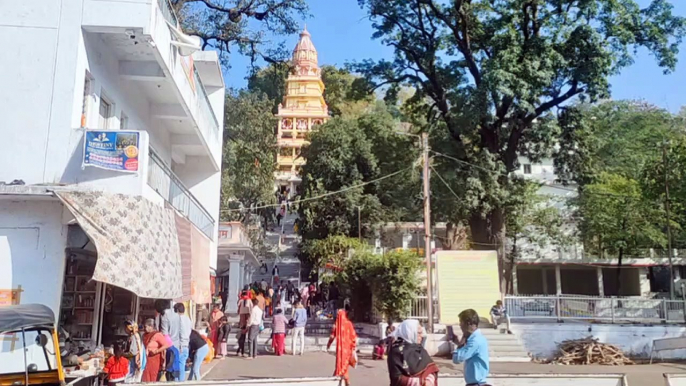 गुफा मंदिर में लगा मकर संक्रांति पर मेला, दिन भर खुला रहा बिड़ला मंदिर