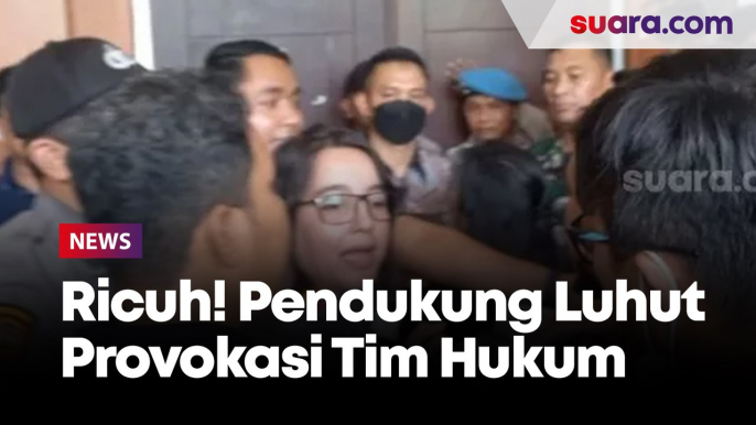 Ricuh! Massa Pendukung Luhut Provokasi Tim Hukum Haris-Fatia Jelang Sidang, Teriak Bohong