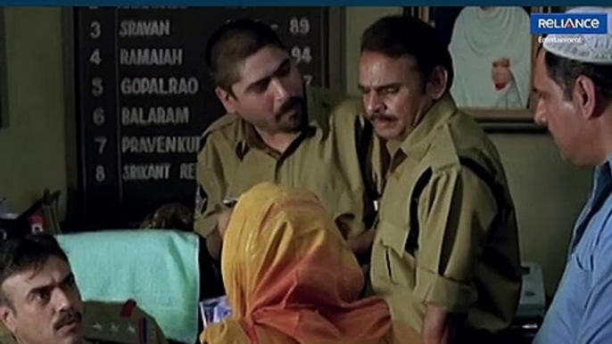 The Case Of Missing Village Well | Well Done Abba | Movie Scene  Muskan fools Ramiyya by saying that the well disappeared. #WellDoneAbba