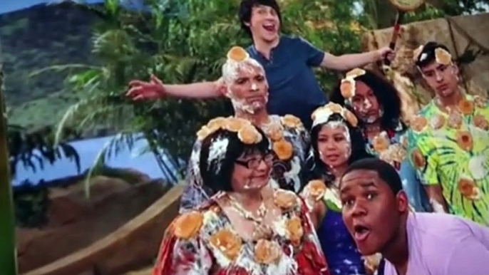 Pair of Kings S01 E15