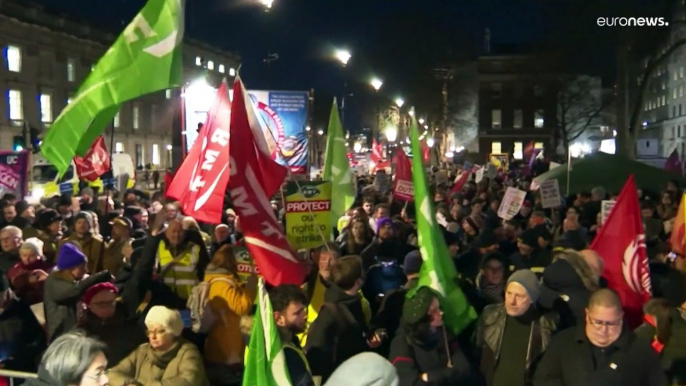 Streit um Gender-Gesetz: "Frontalangriff auf schottisches Parlament"