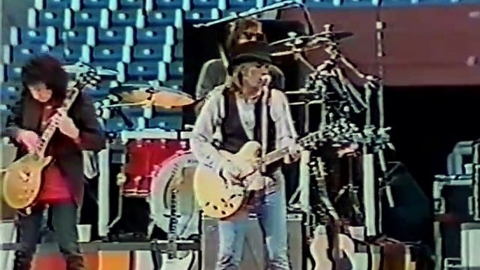 Bye Bye Johnny (Chuck Berry cover) - Tom Petty & The Heartbreakers (live)