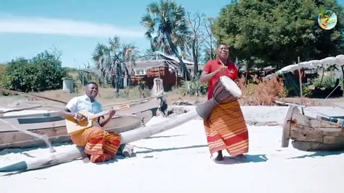 Nina De Majunga - Oa Tiako (clip ambiance madagascar)