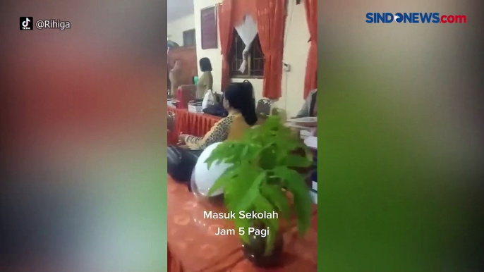 Hari Pertama Sekolah Jam 5 Pagi di NTT, Guru Belum Sarapan Baru 1 Siswa Datang