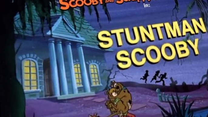 Scooby-Doo and Scrappy-Doo Scooby-Doo and Scrappy-Doo S02 E002 Scooby’s Desert Dilemma – The Old Cat and Mouse Game – Stow-Aways