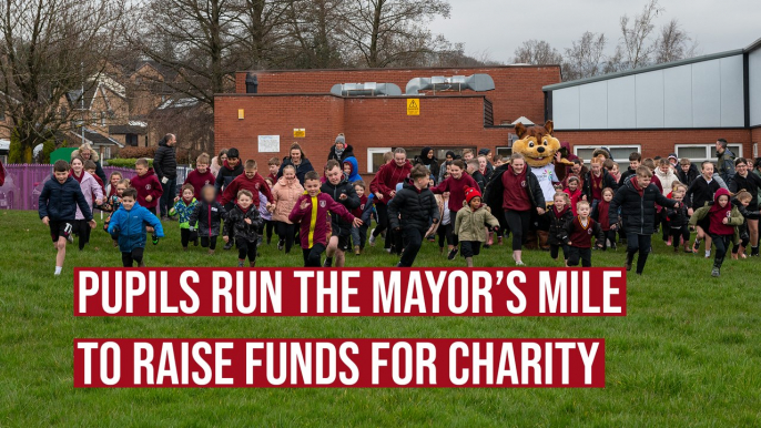 Primary school pupils run the Mayor's Mile