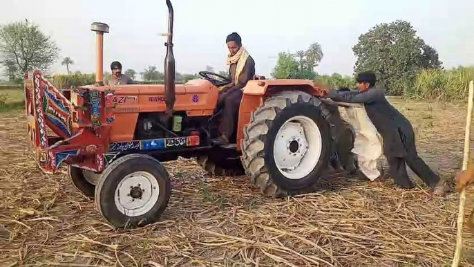Eight Men Pushing A Tractor 7th Times || IFTIKHAR  SARGANA || IFI Vlogs