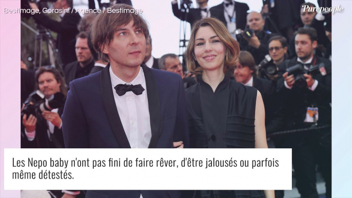 Sofia Coppola : Romy, sa fille avec un célèbre musicien français publie une vidéo hallucinante contre l'avis de ses parents