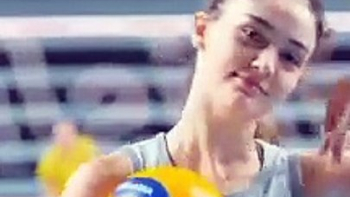 that awesome girl zehra gunes beautiful Volleyball  player turkey  #viral