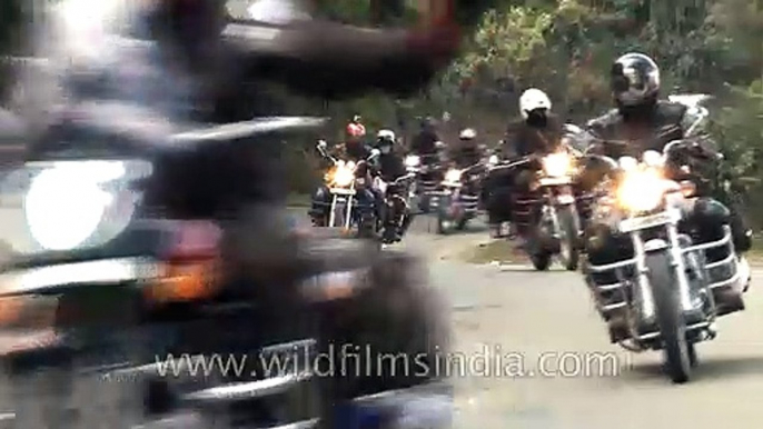 Easy Rider in India on Royal Enfield Bullet!
