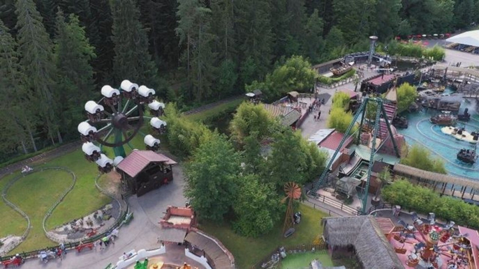 Les parcs d'attractions préférés des Français - Parcs aquatiques : plongée au royaume de la démesure