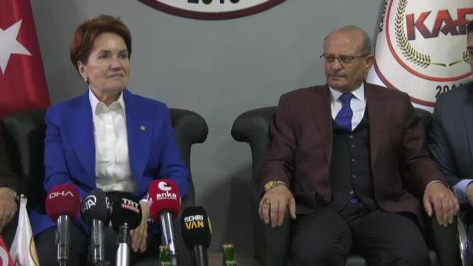 Akşener, Van'da: "Üzüldüğüm Bir Şey Var. Seçim Seçmenin Bayramıdır, Biz Sanki Seçime Değil de Cenge Gidiyoruz, Allah Allah Nidalarıyla"