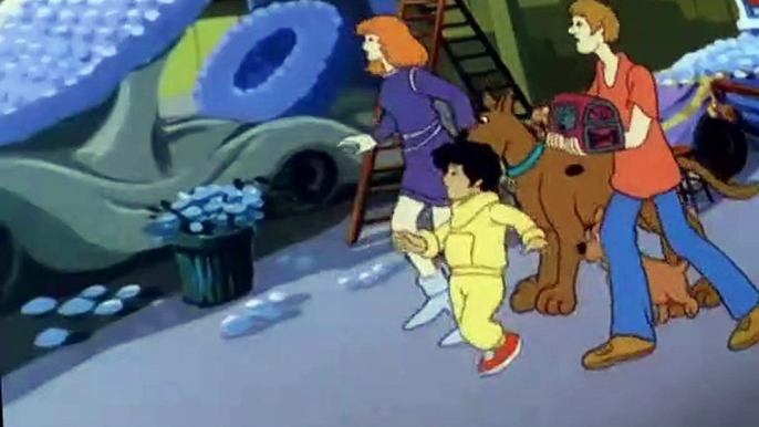 The 13 Ghosts of Scooby-Doo The 13 Ghosts of Scooby-Doo E011 – Coast-to-Ghost