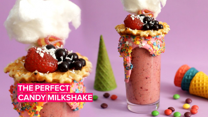 Craving something sweet? Make a 'Sugar Bomb' milkshake!