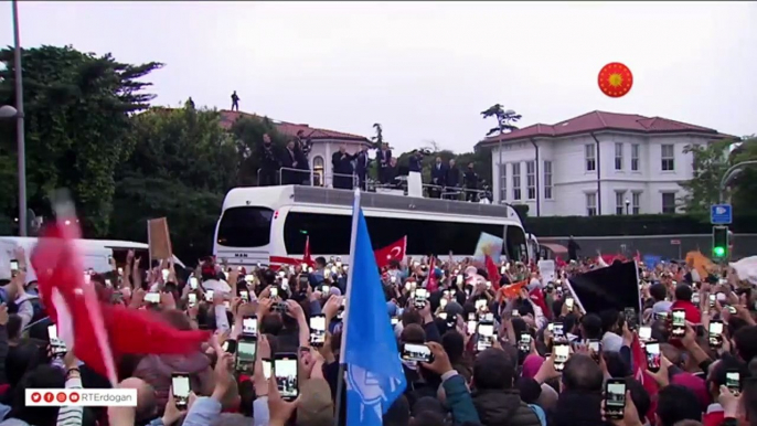 Balkon konuşması canlı! Recep Tayyip Erdoğan balkon konuşması izle! Balkon konuşması ne zaman?