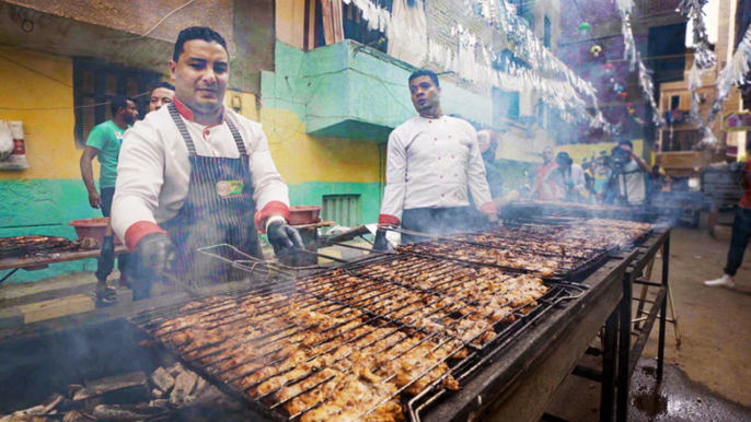 How volunteers make 4,000 iftar meals during Ramadan in El Matareya, Egypt