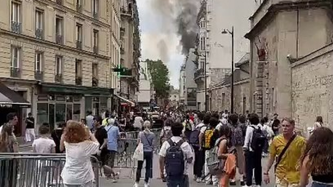 Explosion dans le 5ème arrondissement de Paris : Les habitants du quartiers évacués - Les secours sur place